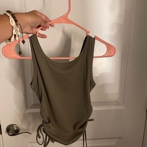 Navel green scrunch crop top